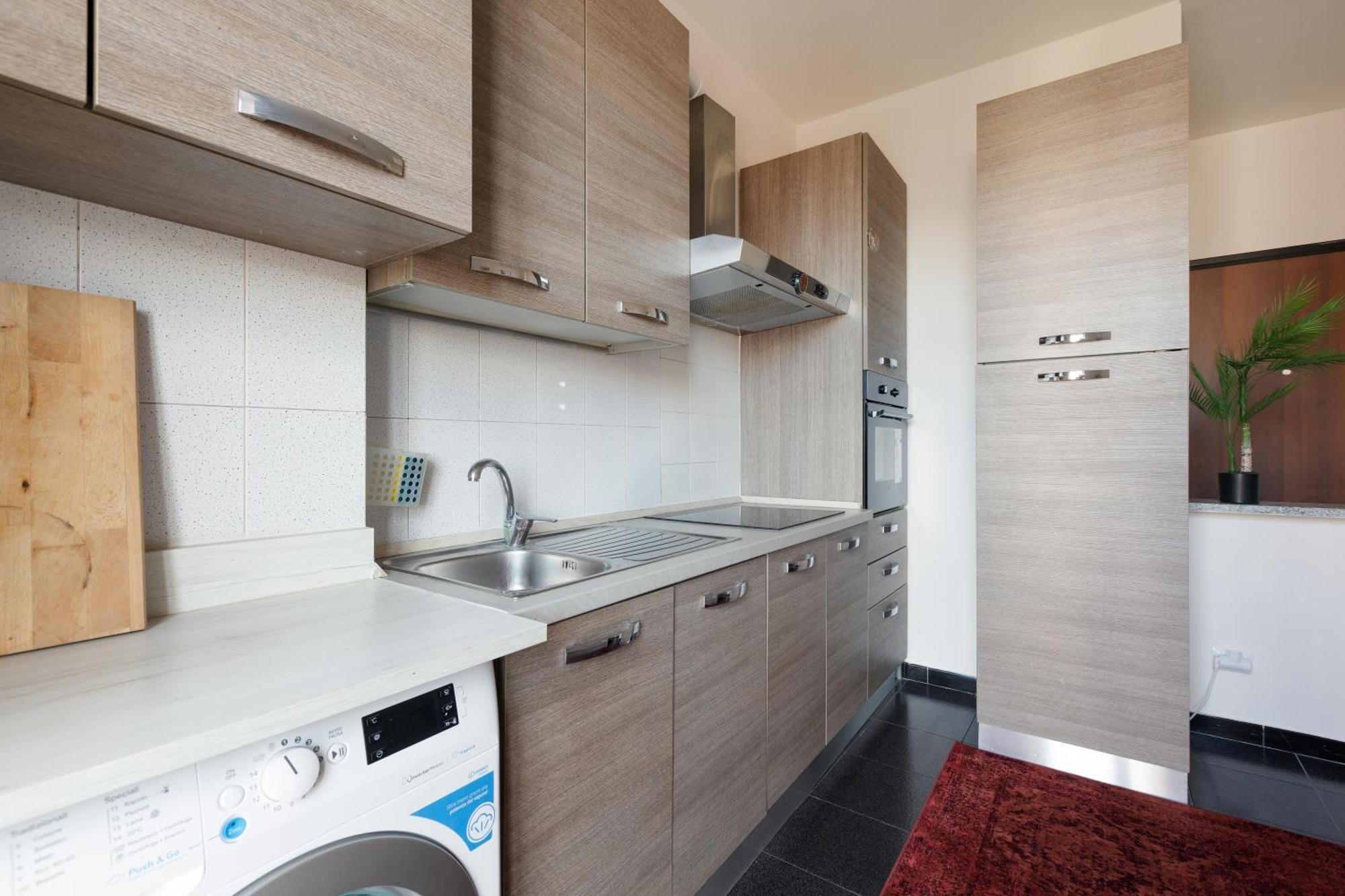 Corvetto M3 - Comfy Apt. With Balcony! Milaan Buitenkant foto