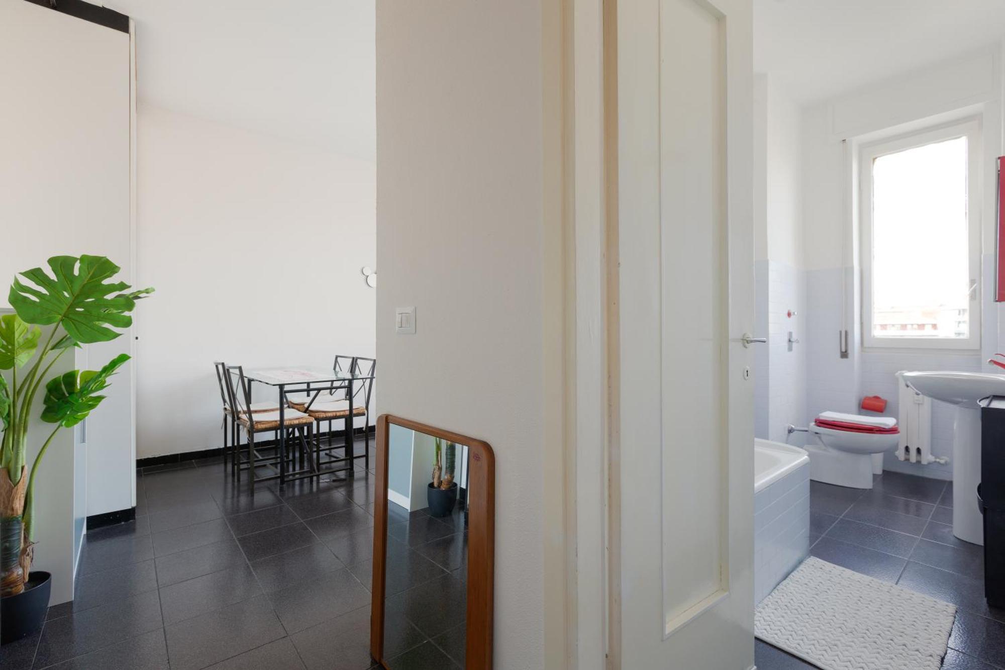Corvetto M3 - Comfy Apt. With Balcony! Milaan Buitenkant foto